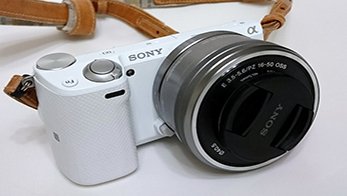 Selain Bentuknya Apa Saja Perbedaan Mirrorless dan DSLR?